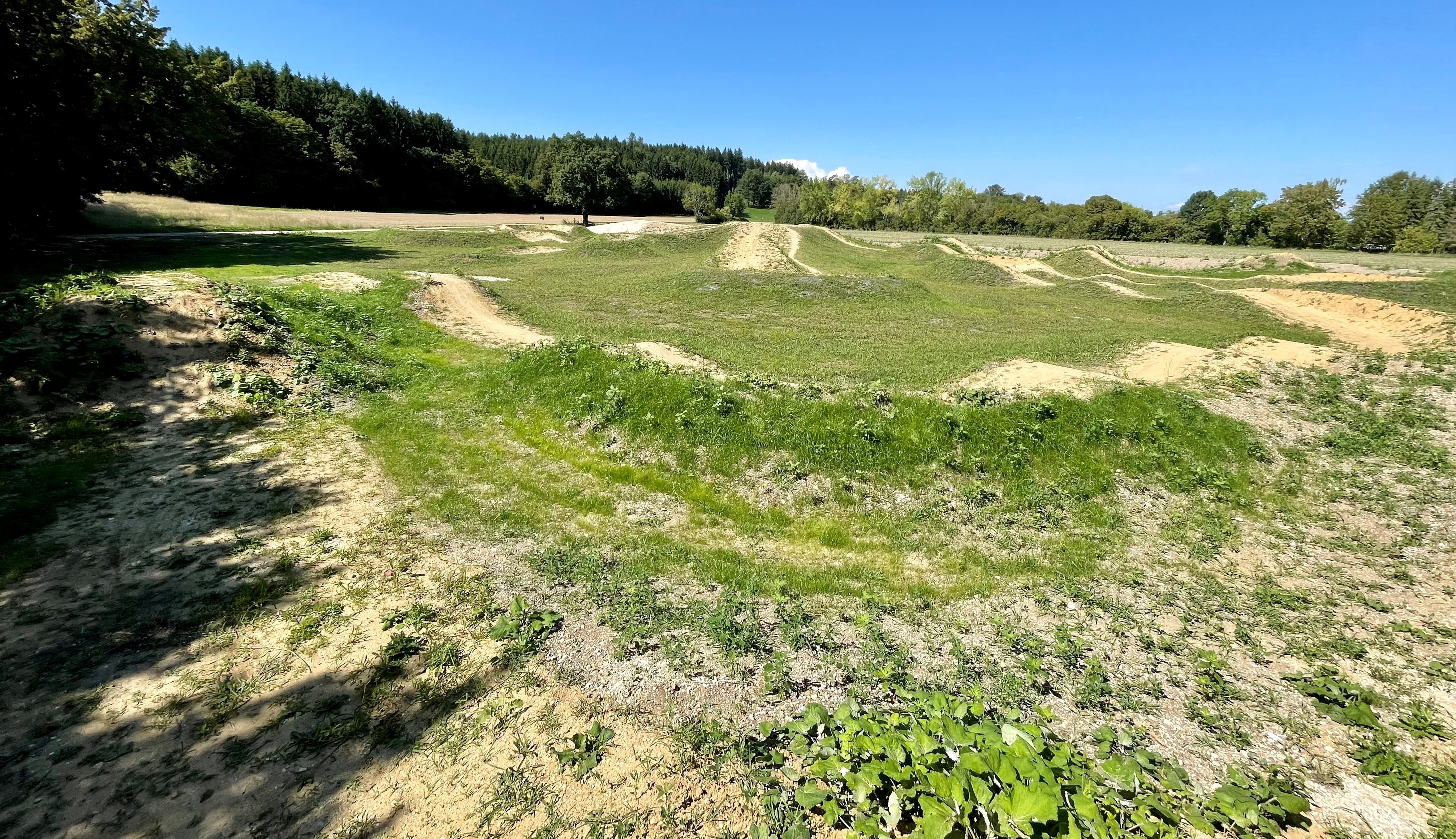 Eichenau Fahrspaß und Nervenkitzel: Bikepark mit Pumptrack und Dirtlines ...